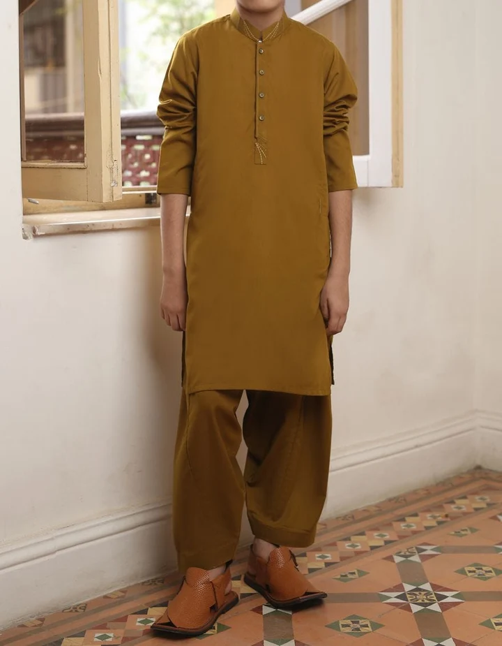 Dark Brown Pakistani Boys Outfit K2301 | Mastorat