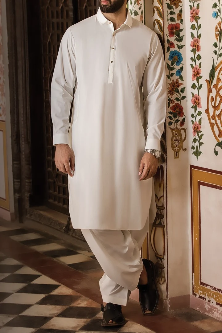 Pakistani Men's Designer Clothes on Sale M2748