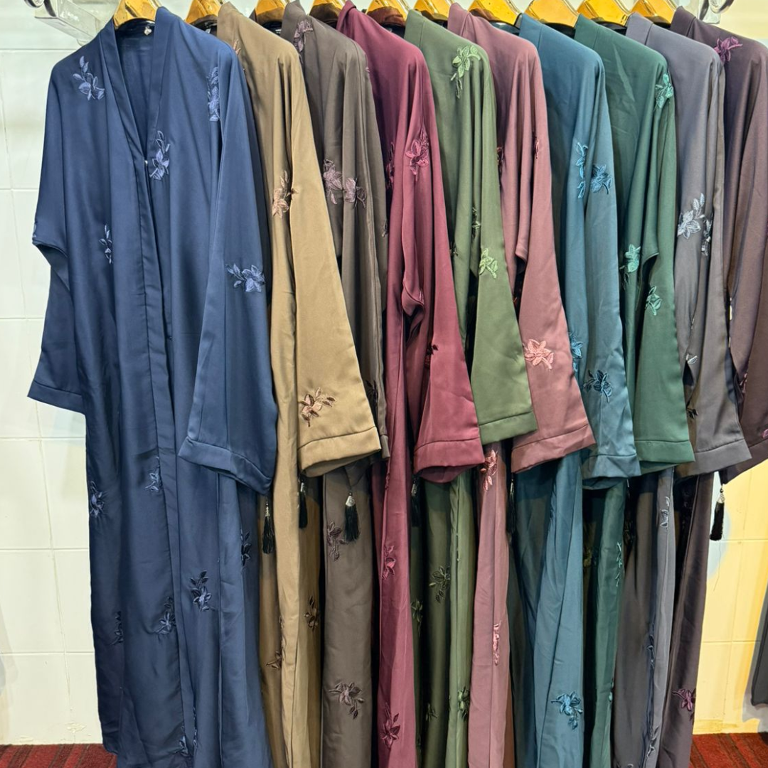 D#1920 OPEN KARHAI BUNCH ZOOM FABRIC