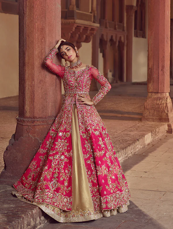 Kaasni Luxury Embellished Bridal Gown | Mastorat
