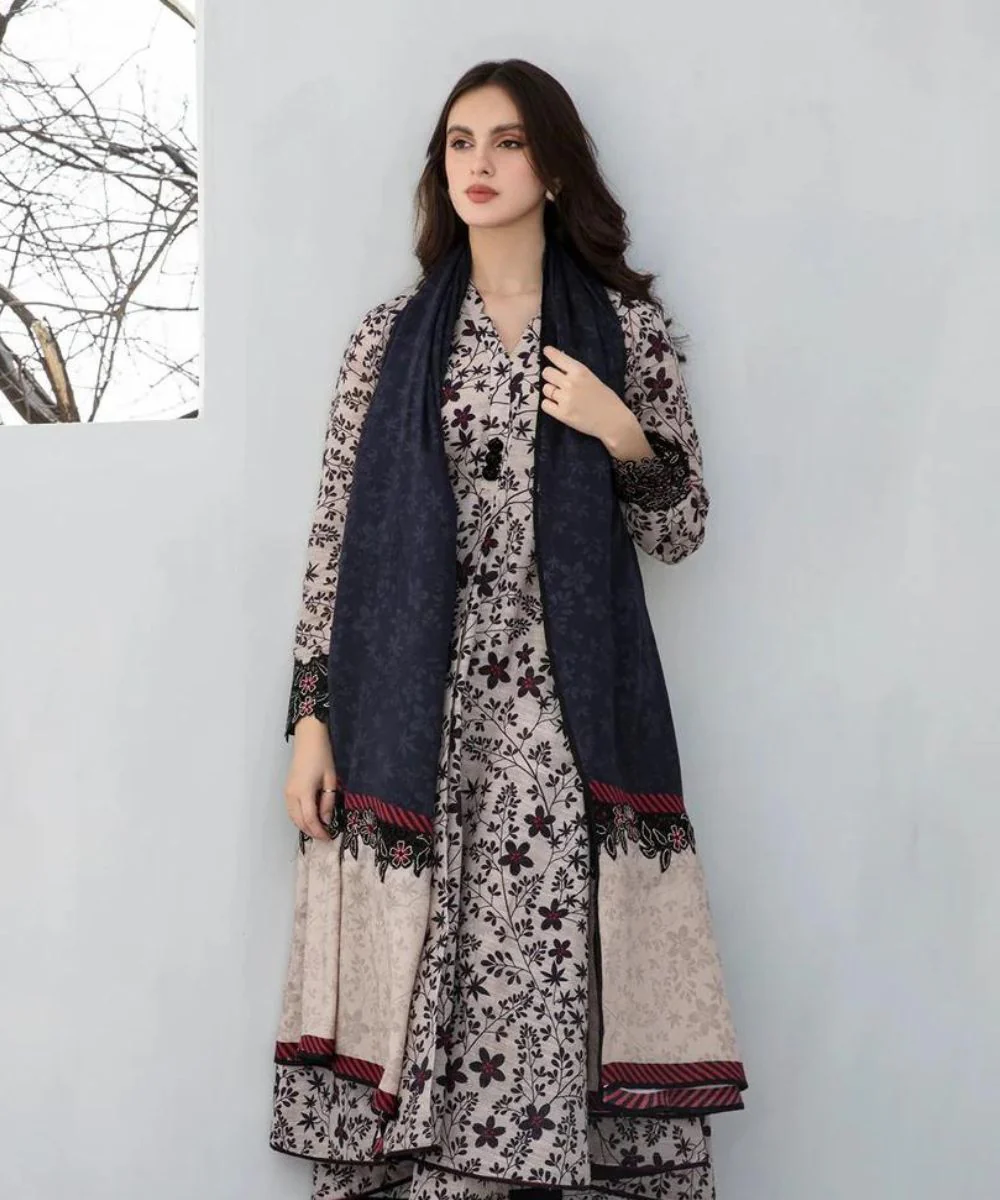 Mastorat 3PC Digital Printed Lawn Suit 4002 for Women