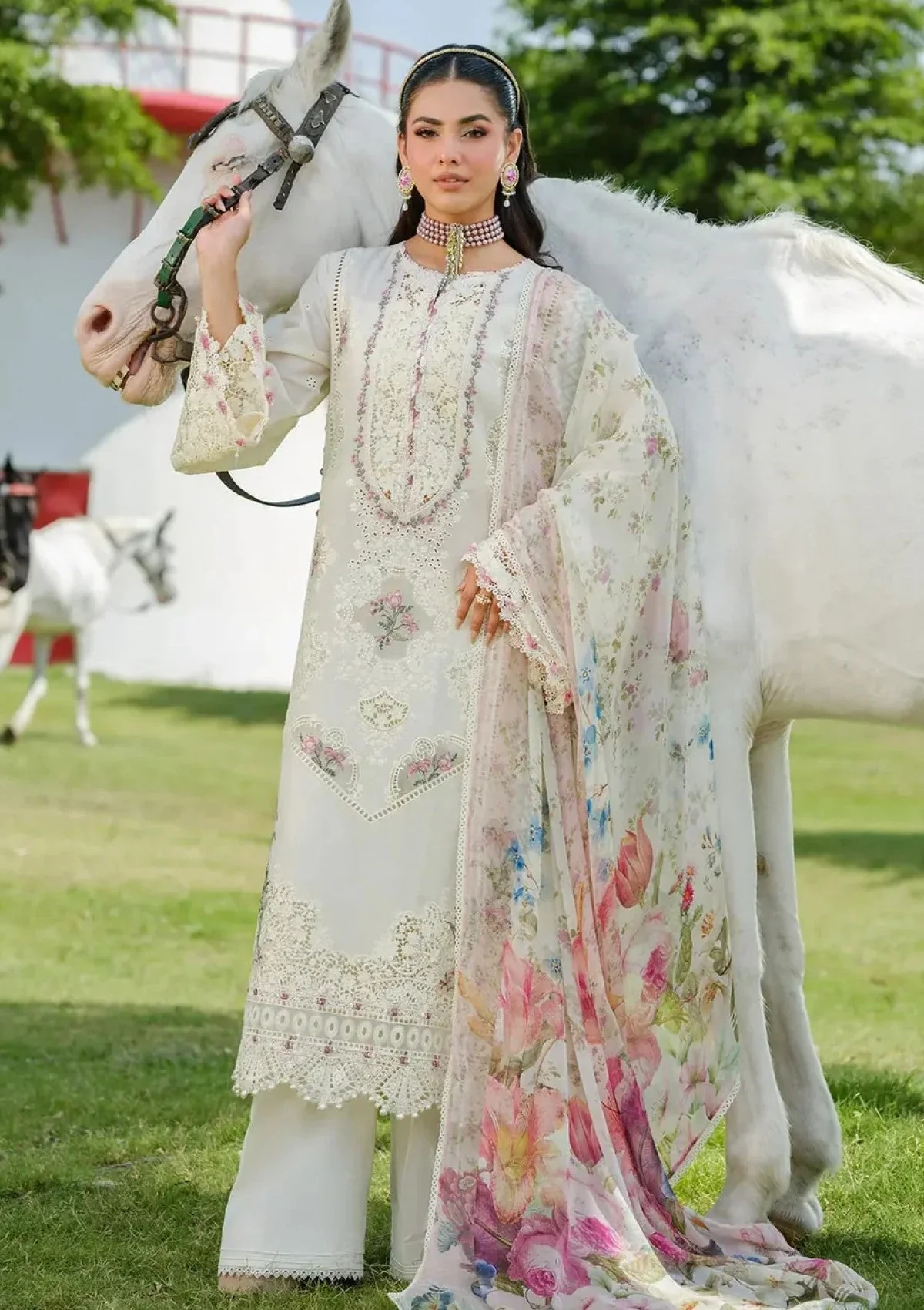 Mastorat Lawn 3PC Chikankari Suit with Jacquard Dupatta