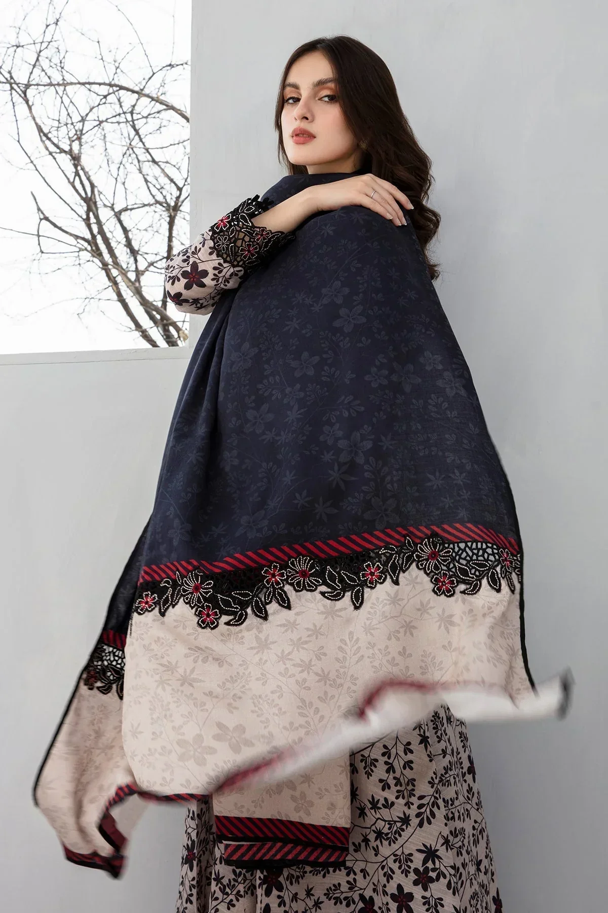 Mastorat 3PC Digital Printed Lawn Suit 4002 for Women