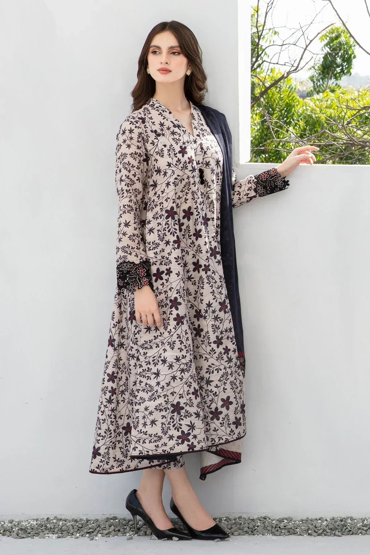 Mastorat 3PC Digital Printed Lawn Suit 4002 for Women