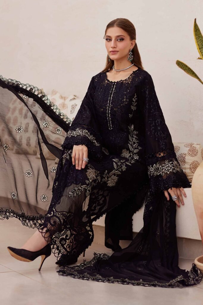 Mastorat Lawn 3PC Sequence Embroidered Suit With Dupatta