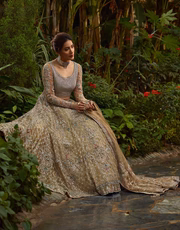 Rozerin Embellished Bridal Lehenga Choli | Mastorat