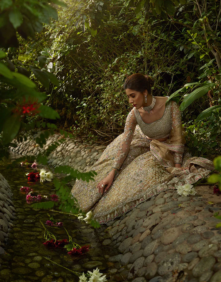 Rozerin Embellished Bridal Lehenga Choli | Mastorat