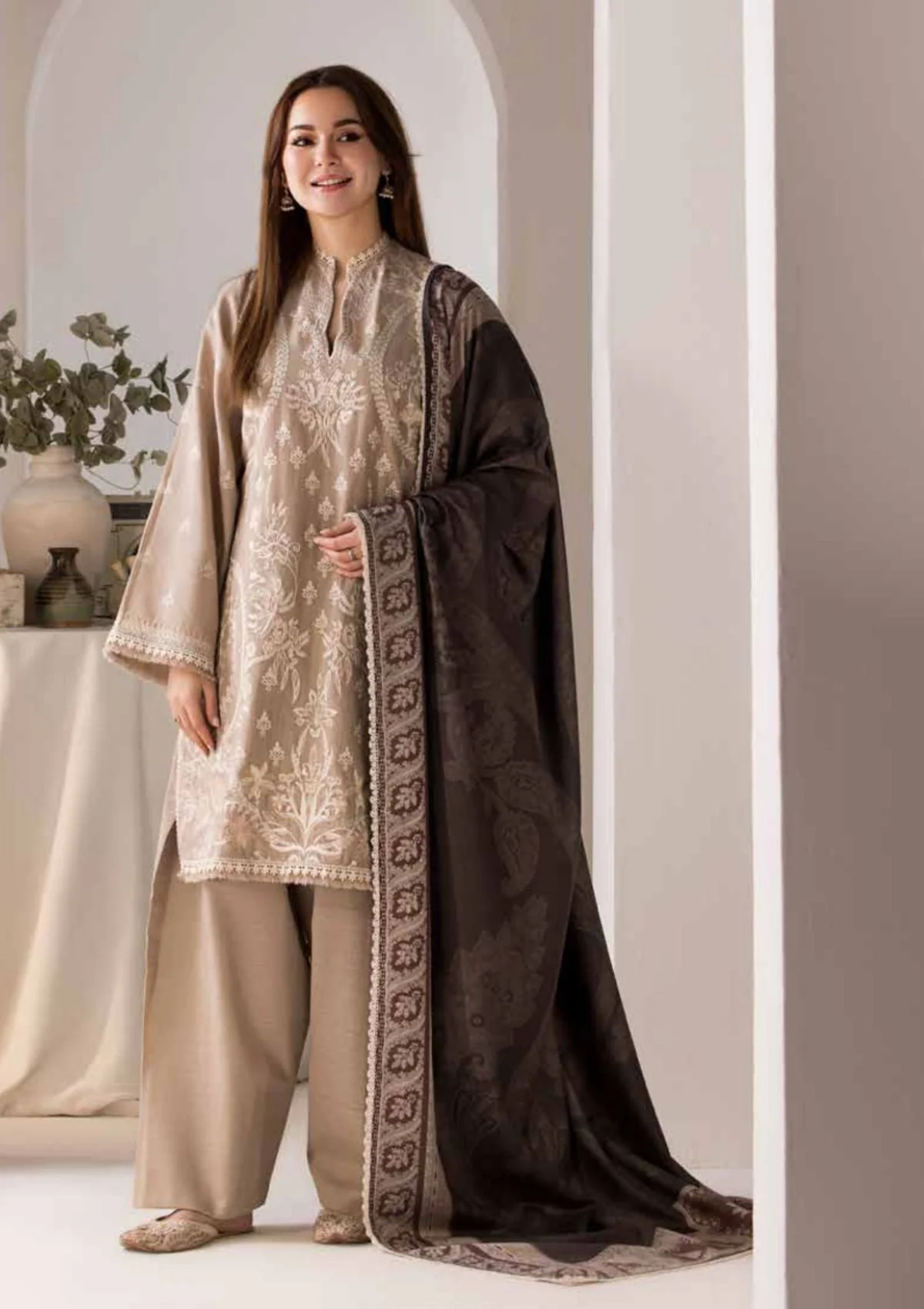 Mastorat Lawn 3PC Embroidered Suit 5178