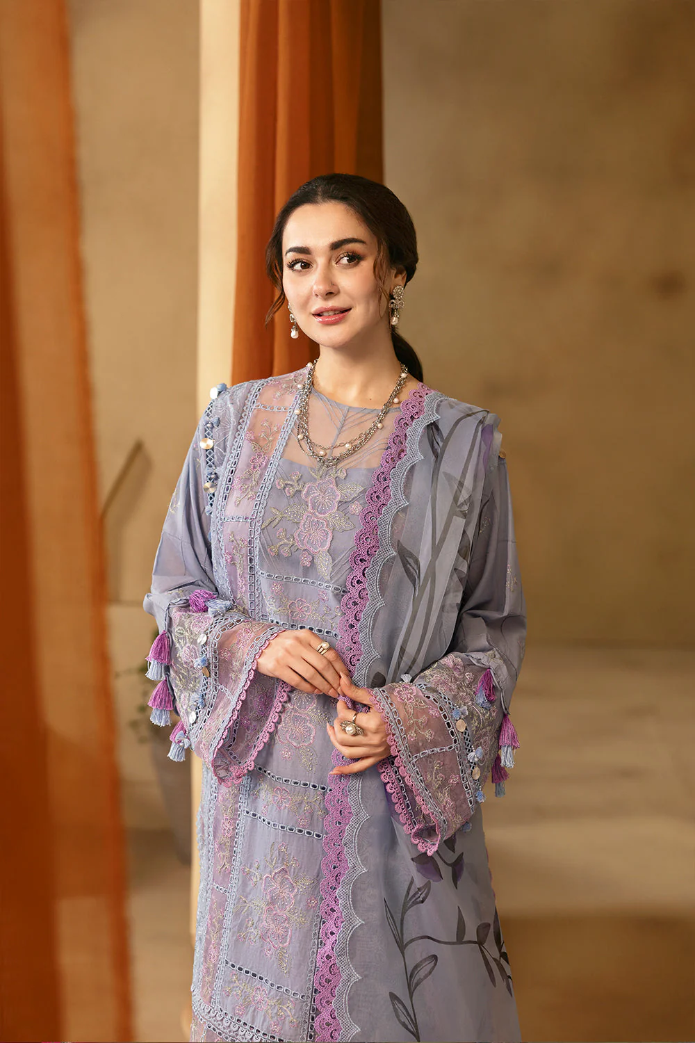 Mastorat Lawn 3PC Chikankari Suit with Organza Dupatta 5172