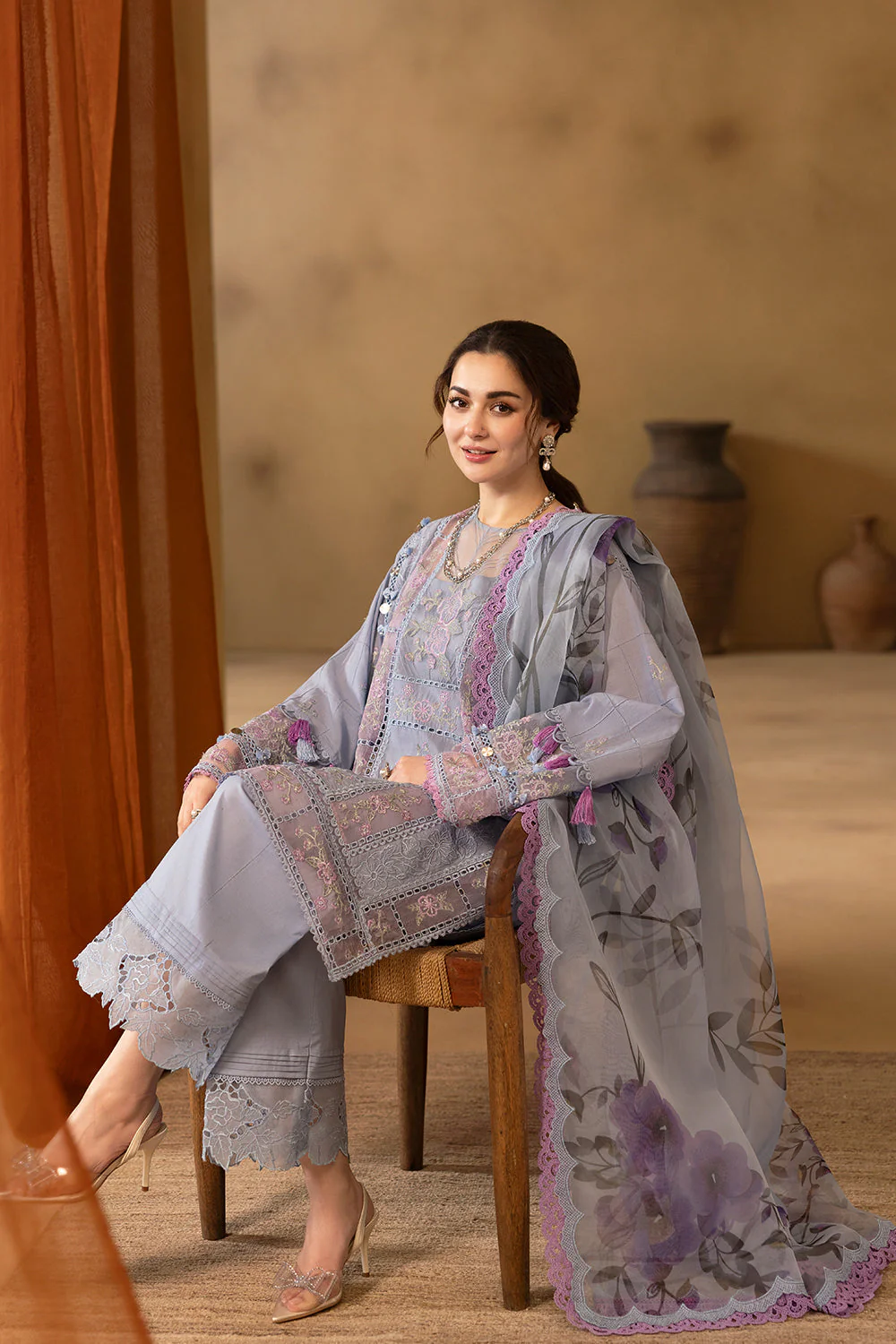 Mastorat Lawn 3PC Chikankari Suit with Organza Dupatta 5172