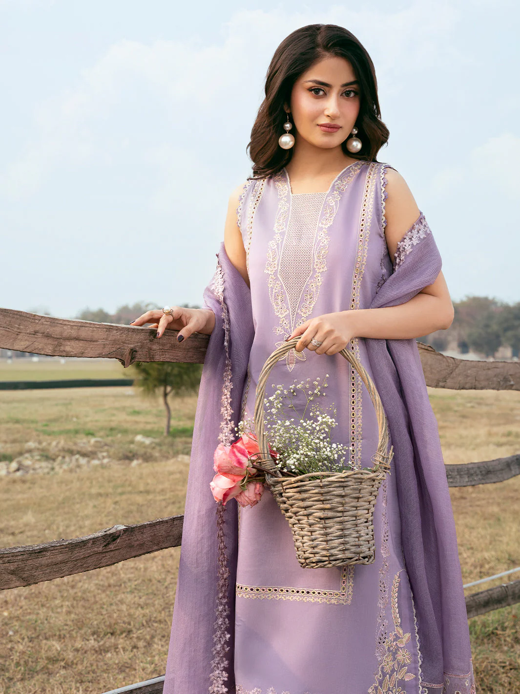 Mastorat Lawn 3PC Chikankari Suit with Khadi Net Dupatta
