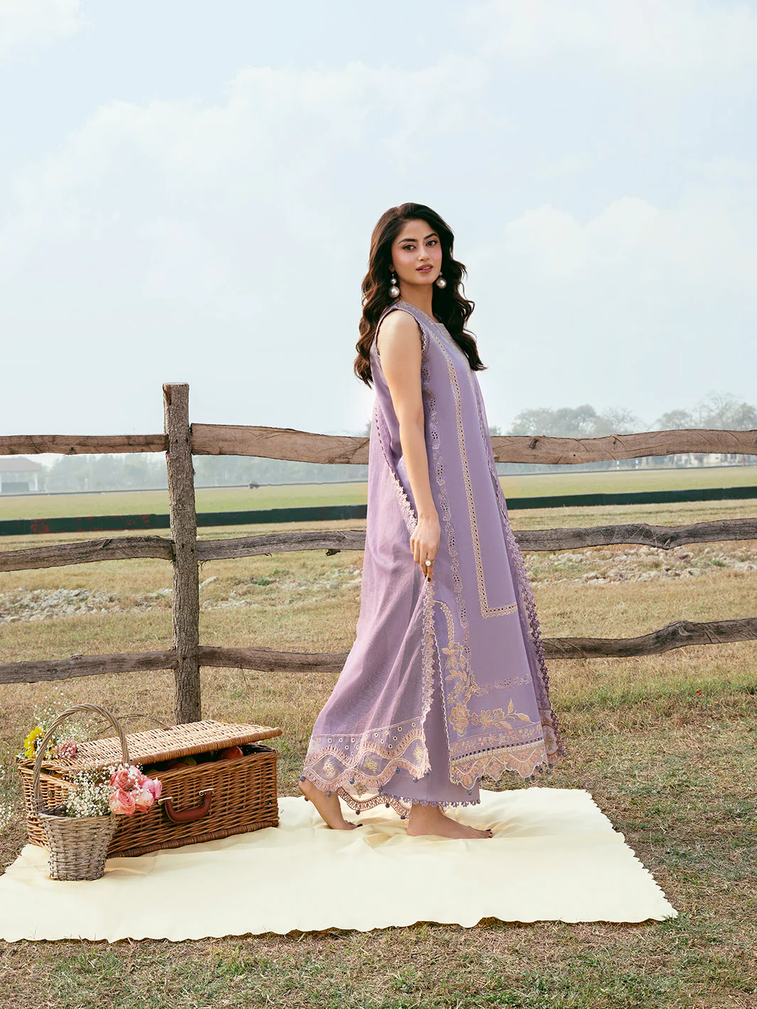Mastorat Lawn 3PC Chikankari Suit with Khadi Net Dupatta