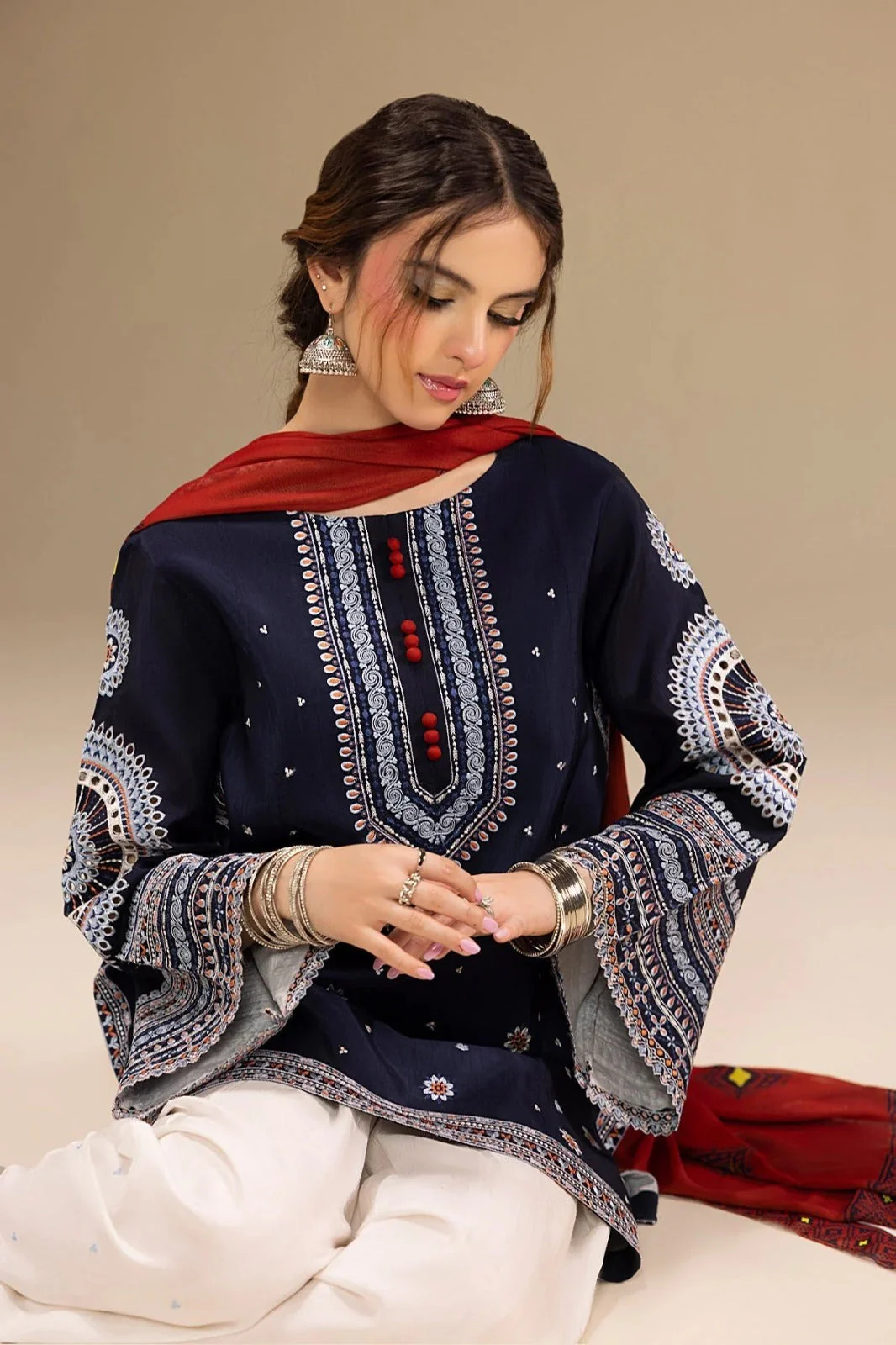 Mastorat Lawn 3PC Embroidered Suit 5214