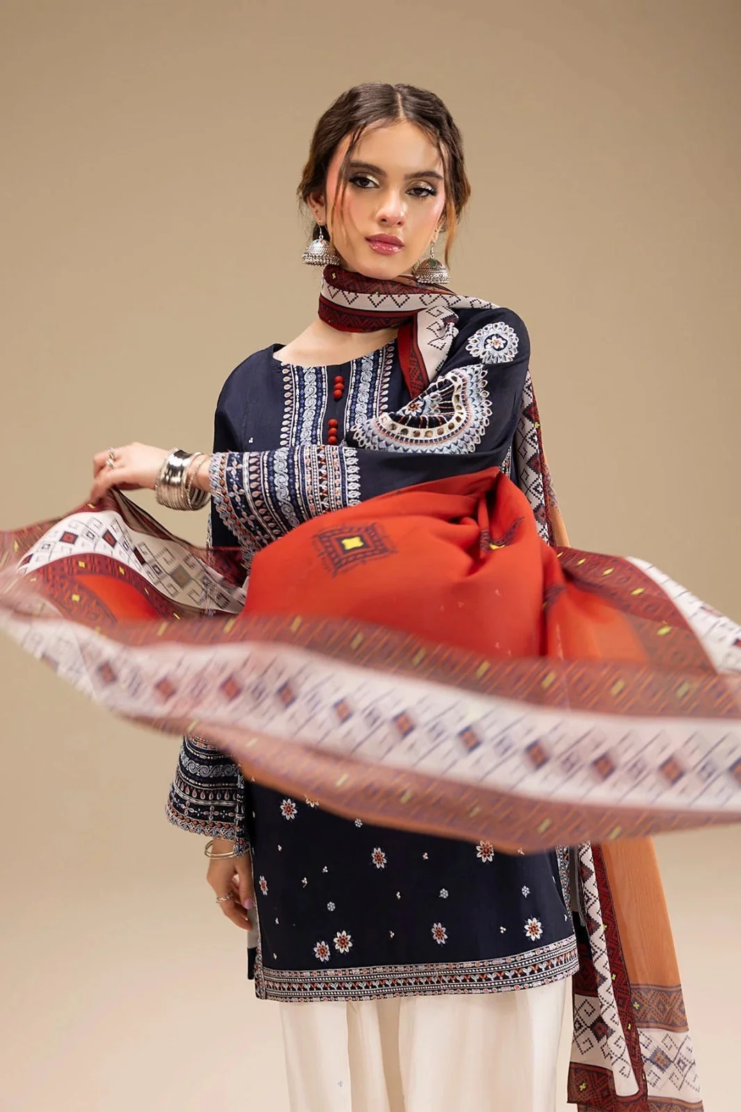 Mastorat Lawn 3PC Embroidered Suit 5214