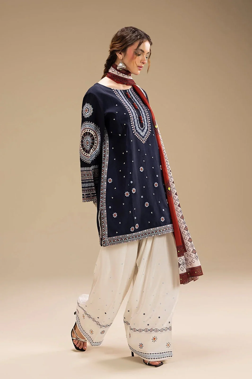 Mastorat Lawn 3PC Embroidered Suit 5214