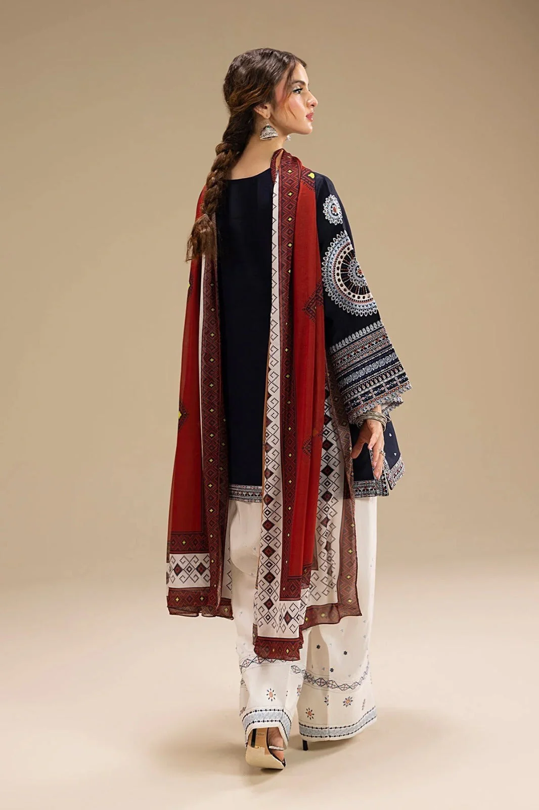 Mastorat Lawn 3PC Embroidered Suit 5214