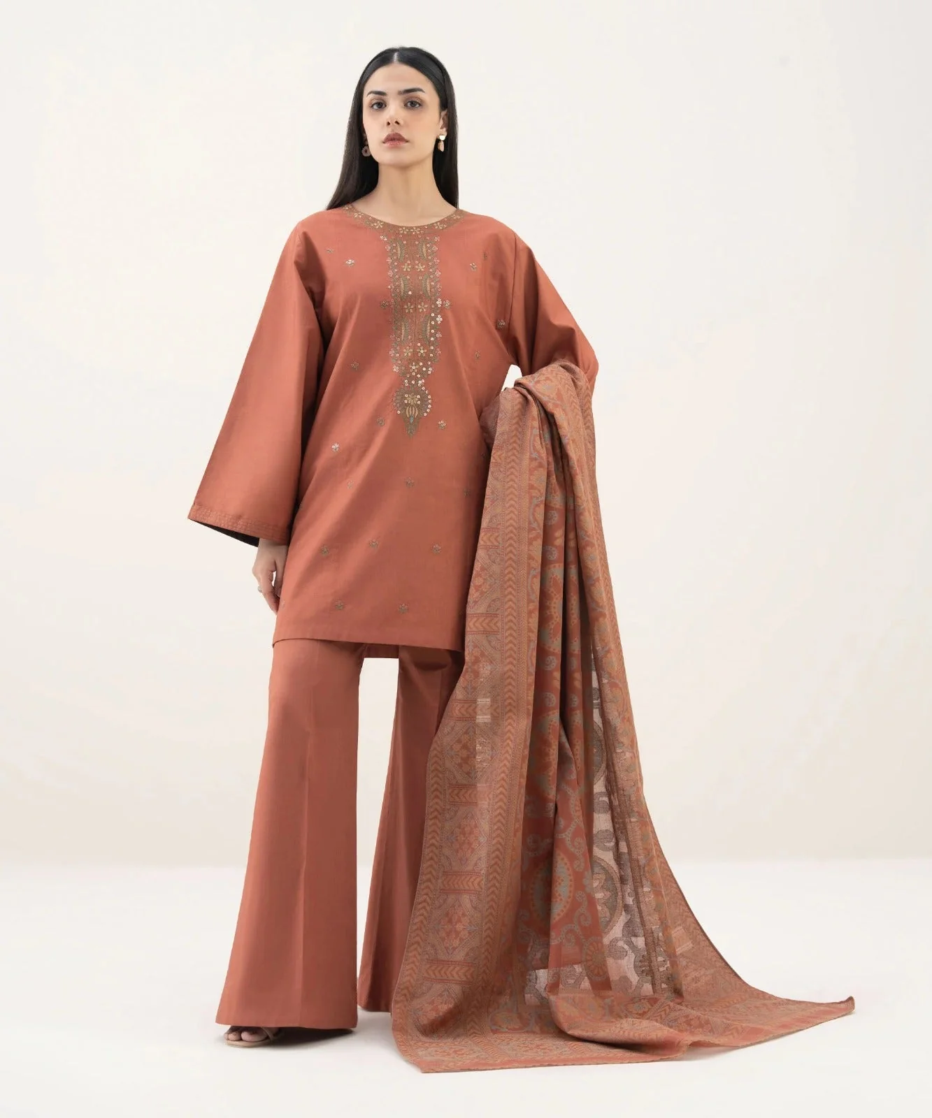Mastorat Lawn 3PC Embroidered Suit with Jacquard Dupatta